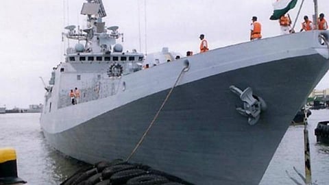 கடற்படையின் 98-வது ஒருங்கிணைந்த பயிற்சி நிறைவு விழா