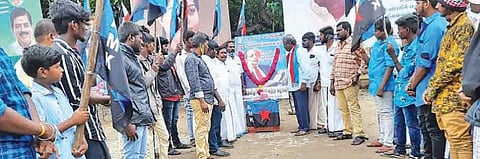 பல்வேறு கட்சி, அமைப்புகள் சார்பில்  அம்பேத்கர் நினைவு தினம் அனுசரிப்பு