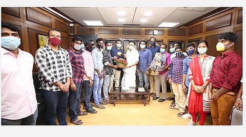 தமிழ்வழி மாணவர்களுக்கு அரசு வேலை வாய்ப்பில் 20% ஒதுக்கீடு: ஸ்டாலினுக்கு மாணவர்கள் நேரில் நன்றி 