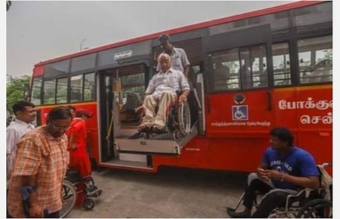 மாற்றுத்திறனாளிகளுக்கான அரசுப் பேருந்து; தமிழக அரசின் பதிலால் உயர் நீதிமன்றம் அதிருப்தி: ஆய்வு செய்து அறிக்கை தாக்கல் செய்ய உத்தரவு