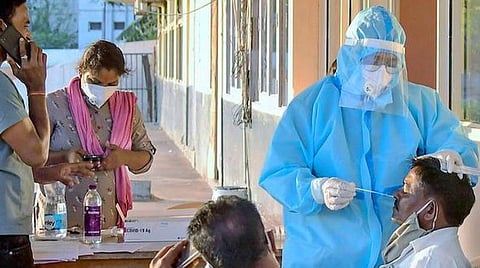 டிசம்பர் 12 தமிழக நிலவரம்: மாவட்ட வாரியாக கரோனா தொற்று உள்ளவர்களின் பட்டியல்