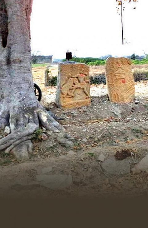 புலிக்குத்திக் கல்லும் சதிக் கல்லும்