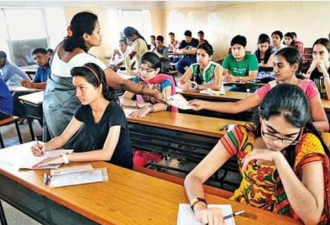 முனைவர் பட்டப்படிப்பு உதவித்தொகைக்கு மாணவர்கள் விண்ணப்பிக்கலாம்: ஆதிதிராவிடர் நலத்துறை அறிவிப்பு