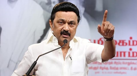 அதிகாரிகள் வீட்டுக்குப் போகும் லஞ்ச ஒழிப்புப் போலீஸார் அமைச்சர்கள் வீட்டுக்கு போக மாட்டார்களா?- ஸ்டாலின் கேள்வி