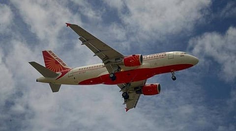 பிரிட்டன்- இந்தியா இடையே விமான சேவை தற்காலிக நிறுத்தம்: புதிய வகை கரோனா வைரஸ் பரவல் எதிரொலி