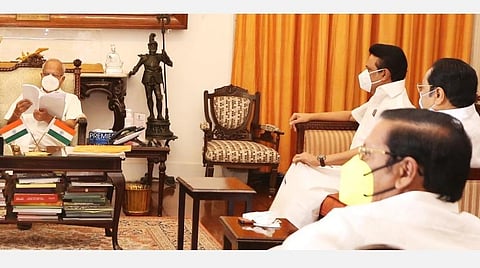 ஆளுநரை நேரில் சந்தித்த ஸ்டாலின்.