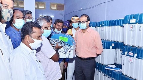 தென்காசி மாவட்டத்தில் தேர்தலில் பயன்படுத்த 3260 வாக்குப்பதிவு இயந்திரங்கள் தயார்: மகாராஷ்டிராவில் இருந்து கொண்டுவரப்பட்டன