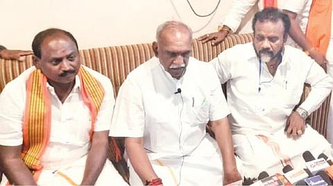 சிதம்பரத்தில் முன்னாள் மத்திய அமைச்சர் பொன்ராதாகிருஷ்ணன் பேட்டியளித்தார்.