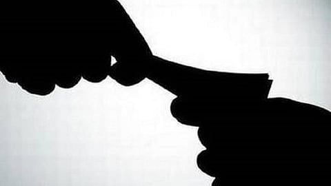 விருதுநகரில் பட்டா வழங்க ரூ.3 ஆயிரம் லஞ்சம் வாங்கிய விஏஓ கைது