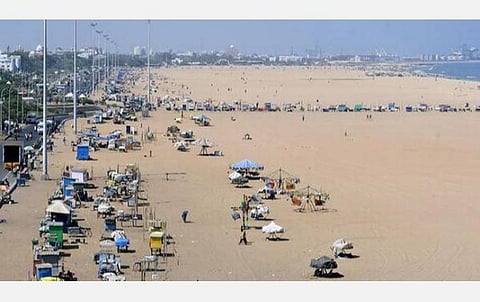 மெரினாவில் கடைகள் ஒதுக்கீட்டுக்கு தடை கோரி வழக்கு: மாநகராட்சி பதிலளிக்க உயர் நீதிமன்றம் உத்தரவு