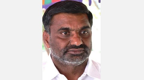 அதிமுக அரசு கொண்டு வரும் திட்டங்களை குறை சொல்வதே திமுகவின் வாடிக்கையாக உள்ளது: அமைச்சர் கே.சி.வீரமணி குற்றச்சாட்டு