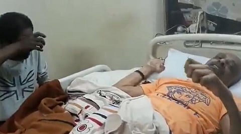 மருத்துவ உதவி கோரும் 'என் உயிர்த் தோழன்' பாபு: நேரில் சந்தித்து கண்ணீர் சிந்திய பாரதிராஜா