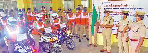 திருப்பூர் சிறுபூலுவபட்டியில் பகுதி ரோந்து காவல் பணியை தொடங்கிவைத்த  மாநகர காவல் ஆணையர் கார்த்திகேயன்.