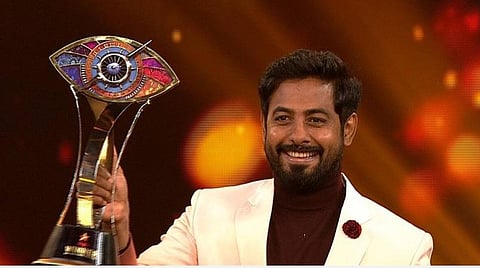 சாகும் வரையில் இந்த வெற்றிக்கு பொறுப்புள்ளவனாக இருப்பேன் - ஆரி நெகிழ்ச்சி