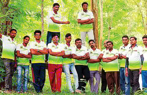 முன்னுதாரண சேலத்து இளைஞர்கள்