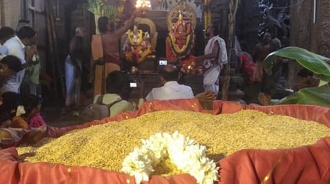 நெல்லுக்கு வேலியிட்ட ஈசனுக்கு விழா