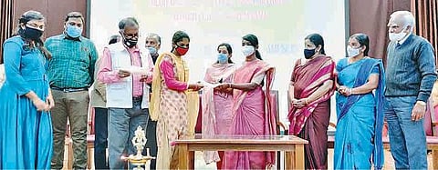 பெண் குழந்தைகள் பாதுகாப்புக்காக  நீலகிரியில் ‘ஸ்மார்ட் கேர்ள்’திட்டம் அறிமுகம்