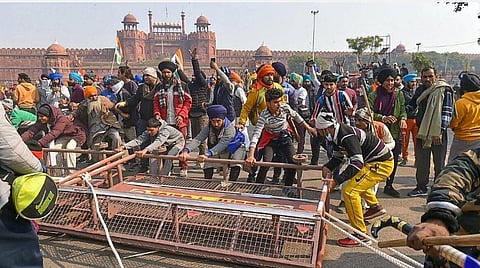 டெல்லி விவசாயிகள் பேரணியில் நடந்த கலவரம்: கோப்புப்படம்
