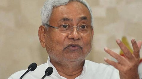 பிஹாரில் முஸ்லிம்கள் ஆதரவை பெற தொடரும் போட்டி: நிதிஷ் குமார் கட்சியில் இணைந்தார் பகுஜன் சமாஜின் ஒரே முஸ்லிம் எம்எல்ஏ