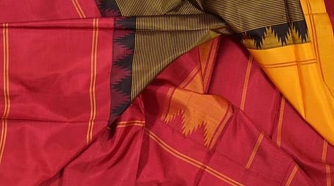 காணொலியில் 8-வது இந்திய சர்வதேச பட்டு கண்காட்சி: ஸ்மிருதி  இரானி தொடங்கி வைத்தார்