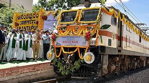 18 வழித்தடங்களில் 157 கிசான் ரயில்கள்; 50,000 டன் விளைபொருட்கள்: பியூஷ் கோயல் தகவல்