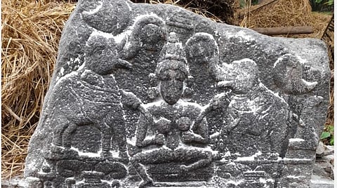 திருப்பத்தூர் அருகே கண்டெடுக்கப்பட்ட சித்திரமேழி கல்வெட்டு