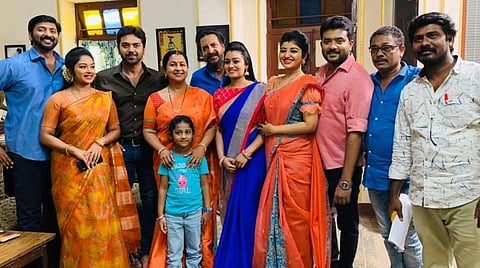 'சித்தி 2' தொடரிலிருந்து விலகினார் ராதிகா