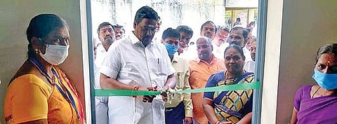 படவேடு அடுத்த அனந்தபுரம் ஊராட்சியில் மருத்துவ முகாமை திறந்து வைத்த எம்எல்ஏ  பன்னீர்செல்வம்.