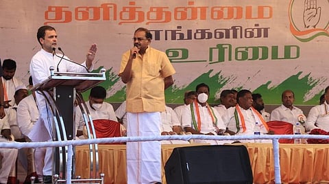 பொதுக்கூட்டத்தில் உரையாற்றிய ராகுல்.