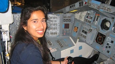 ஸ்வாதி மோகன்.