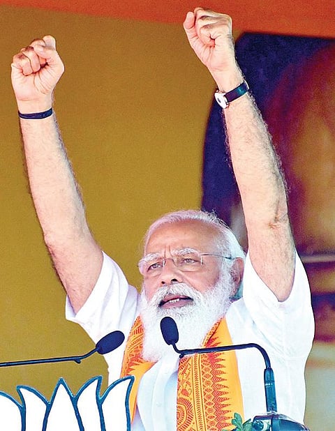 கோவையில் நேற்று பிரச்சாரப் பொதுக்கூட்டத்தில் பேசிய பிரதமர் மோடி. படம்: ஜெ.மனோகரன்