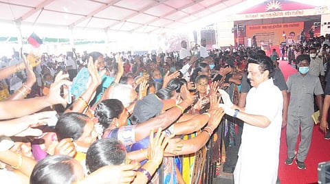 உங்கள் தொகுதியில் ஸ்டாலின் நிகழ்ச்சியில் மு.க.ஸ்டாலின்.