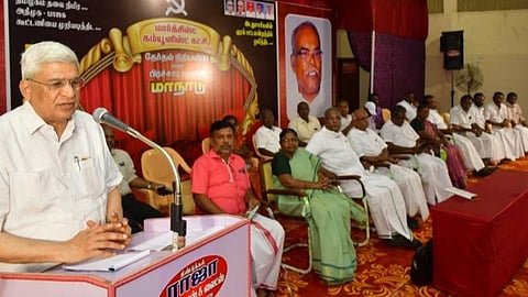 திண்டுக்கல்லில் நடந்த மார்க்சிஸ்ட் கம்யூனிஸ்ட் கட்சி நிதியளிப்பு கூட்டத்தில் பேசிய அரசியல் தலைமைக்குழு உறுப்பினர் பிரகாஷ்காரத்.