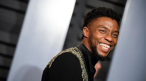 மறைந்த சாட்விக் போஸ்மேனுக்கு கோல்டன் குளோப் விருது: ரூஸோ சகோதரர்கள் நெகிழ்ச்சி