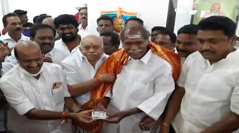 என்.ஆர்.காங்கிரஸில் ரங்கசாமி முன்னிலையில் கட்சியில் இணைந்த லட்சுமி நாராயணன்.