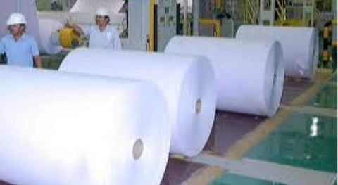 அரவக்குறிச்சி தொகுதியில் புகழூரில் அமைந்துள்ள ஆசியாவின் 2வது பெரிய காகித தொழிற்சாலையான தமிழ்நாடு செய்தித்தாள் காகித நிறுவனம்