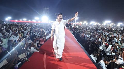 கேரளாவில் இடதுசாரி, புதுச்சேரி, அசாமில் பாஜக, மே.வங்கத்தில் திரிணமூல்: தமிழ்நாட்டில் திமுக கூட்டணி ஆட்சி அமைக்கும்: டைம்ஸ் நவ், சி-வோட்டர் கருத்து கணிப்பில் தகவல்