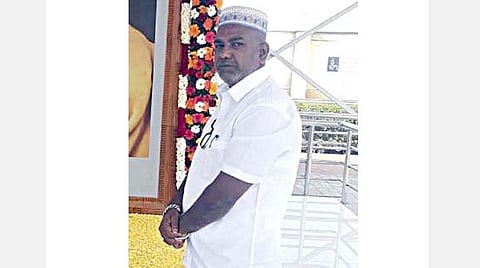 எலெக்‌ஷன் கார்னர்: தந்தேனா தளபதிக்கு தங்கப் பேனா!