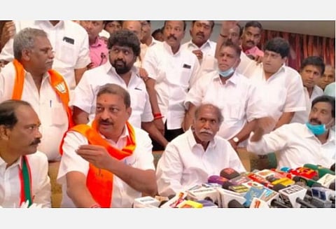 என்.ஆர்.காங்கிரஸ், அதிமுக தொகுதிகளை பறித்த பாஜக