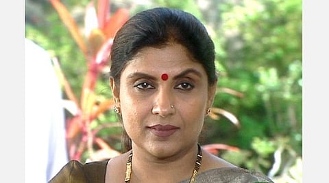 எங்கள் வாக்குறுதிகளை காப்பியடிக்கும் திராவிடக் கட்சிகள்: ஸ்ரீபிரியா குற்றச்சாட்டு