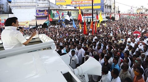 பாம்பு, பல்லிகள் விஷத்தை விட  பெரிய விஷமான துரோகம் செய்தவர் முதல்வர் பழனிசாமி: தேர்தல் பிரச்சாரத்தில் ஸ்டாலின் கடும் சாடல்