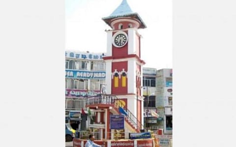 நாகர்கோவில் நகரின் மையத்தில் உள்ள மணிகூண்டு.