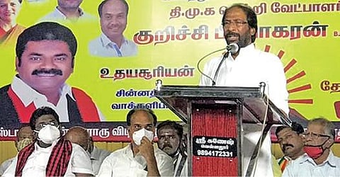 கோவை கிணத்துக்கடவு தொகுதி திமுக வேட்பாளர் குறிச்சி பிரபாகரனை ஆதரித்து சுந்தராபுரத்தில் நேற்று நடைபற்ற பிரச்சாரக் கூட்டத்தில் பேசிய திருச்சி சிவா எம்.பி.