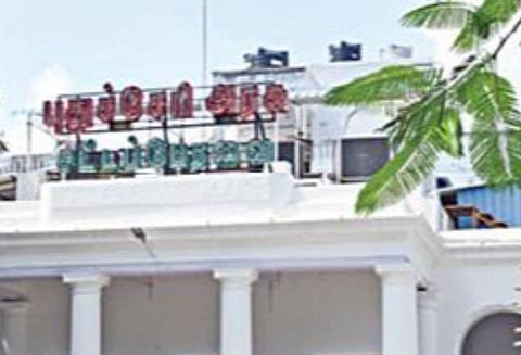 புதுச்சேரி தேர்தல் துறையில் நிலவும் குழப்பம்: அதிகாரபூர்வ தகவல்களை வெளியிடாமல் தவிர்க்கும் அதிகாரிகள்