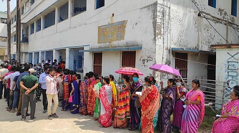 2-ம் கட்டத் தேர்தல்- மாலை 3:30 மணி நிலவரம்: மேற்குவங்கத்தில் 71.07% அசாமில் 63.03%