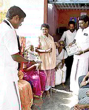 செங்கல்பட்டு மாவட்ட தலைநகரை கைப்பற்றப்போவது அதிமுகவா, திமுகவா?