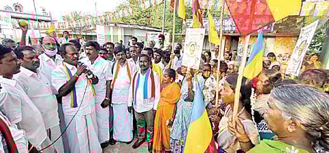 திருப்போரூரில் முதல்முறையாக விசிக, பாமக போட்டி: தொகுதியில் வெற்றிக்கனியைப் பறிக்கப் போவது யார்?