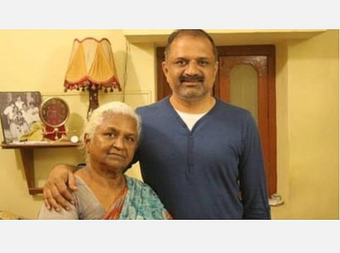 பேரறிவாளன் விடுதலை விவகாரம்; ஆளுநர் கடிதம் தொடர்பான அற்புதம்மாள் மனு: தமிழக அரசுக்கு உச்ச நீதிமன்றம் நோட்டீஸ்