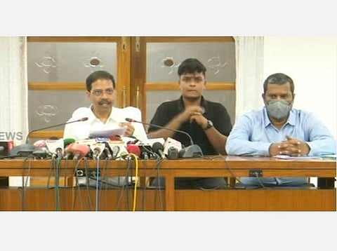 தமிழகத்தில் 10,813 வாக்குச்சாவடிகள் பதற்றமானவை: ரூ.428.46 கோடி மதிப்புள்ள பணம், பொருட்கள் பிடிபட்டுள்ளன: தலைமை தேர்தல் அதிகாரி பேட்டி