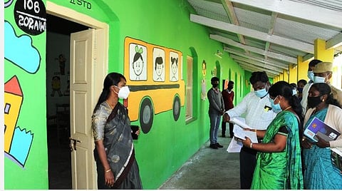 நீலகிரியில் பதற்றமான வாக்குச்சாவடிகள் இணையத்தில் நேரலை செய்யப்பட்டு நேரடிக் கண்காணிப்பு